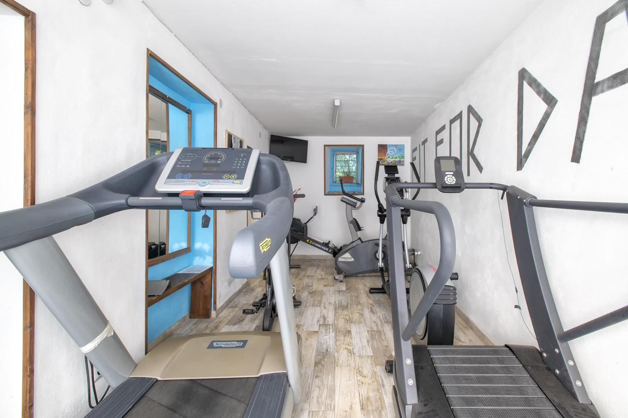 Апартаменты Relax House And Fitness 9 Villanova Monteleone Экстерьер фото