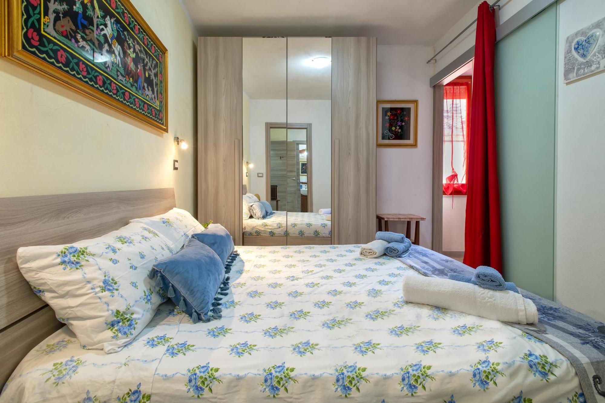 Апартаменты Relax House And Fitness 9 Villanova Monteleone Экстерьер фото